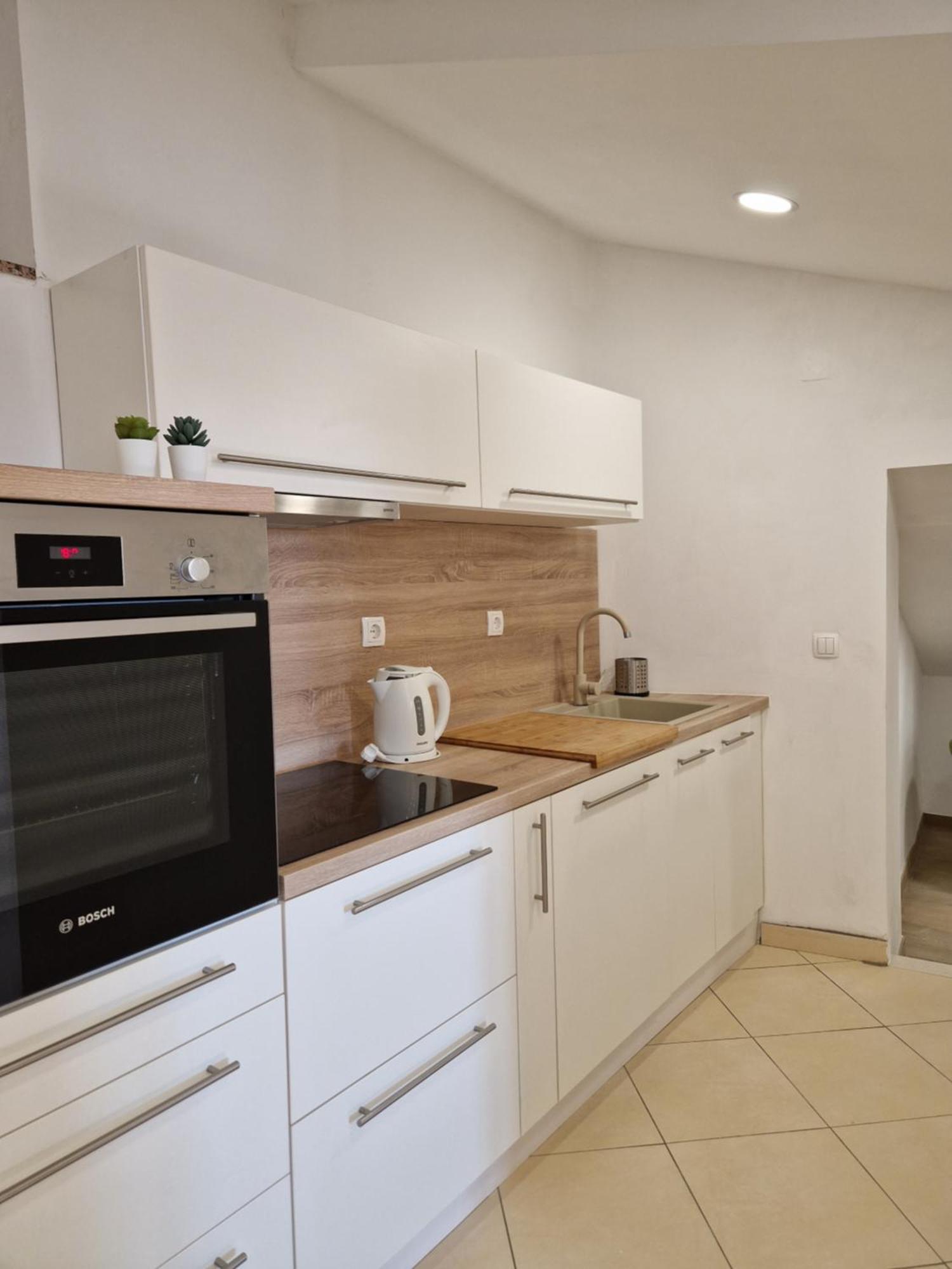 Apartment And Room Marija Krk Town Bilik gambar