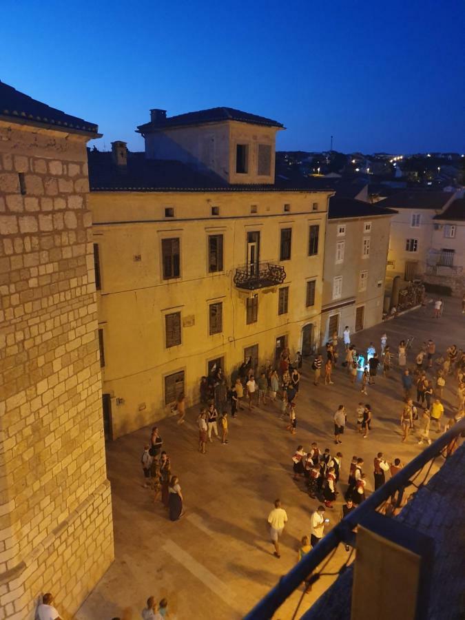 Apartment And Room Marija Krk Town Luaran gambar